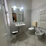 Apartamento Casa Viale Amico - Giardino Privato Loano