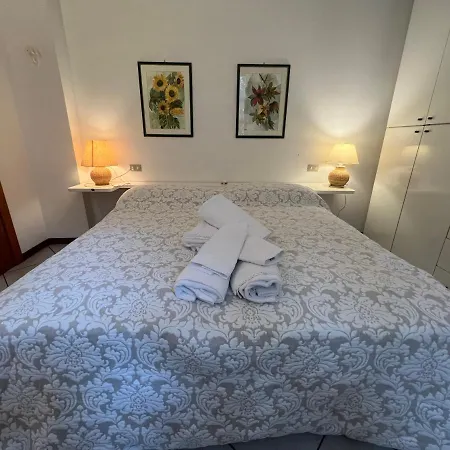 Casa Viale Amico - Giardino Privato Apartament *