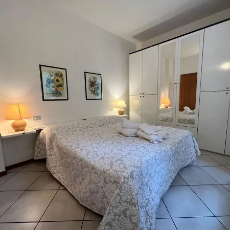 Casa Viale Amico - Giardino Privato Apartment