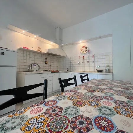 Casa Viale Amico - Giardino Privato Loano