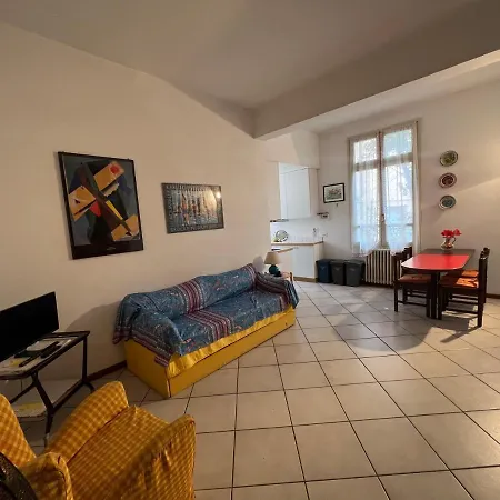 Apartment Casa Viale Amico - Giardino Privato