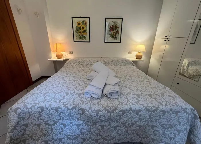 Casa Viale Amico - Giardino Privato Lejlighed *